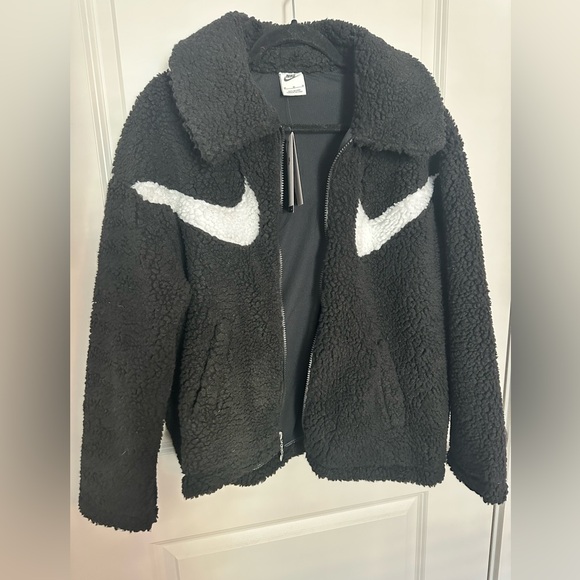 Nike faux Sherpa jacket Medium NWT - Picture 3 of 7